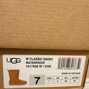 UGG Waterproof Classic Short Boots - Chestnut